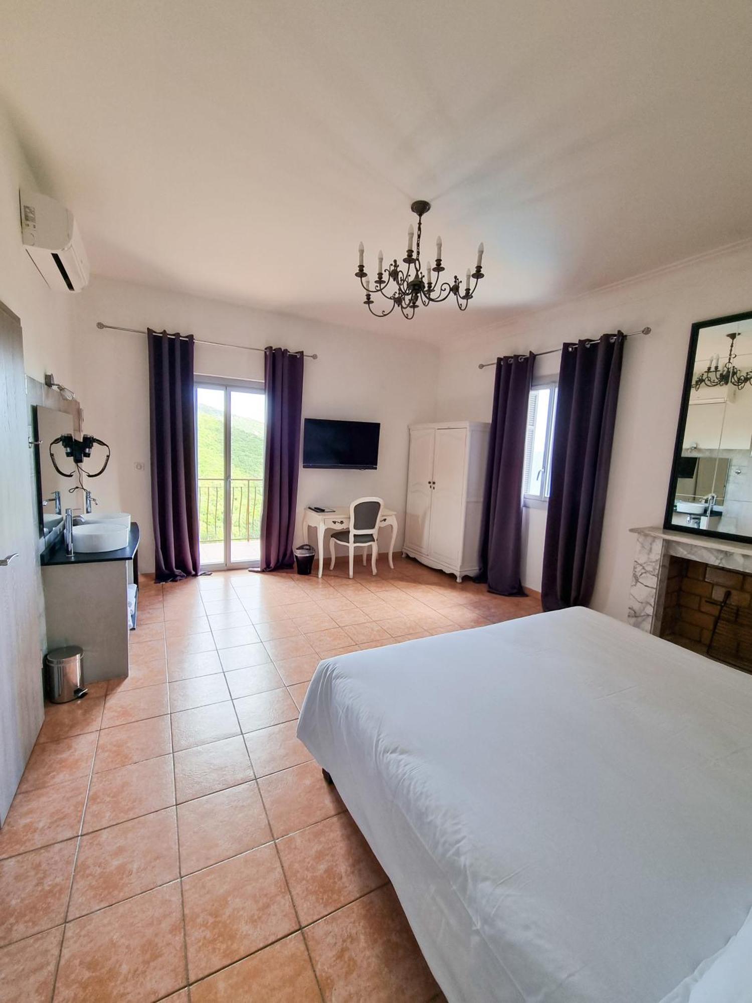 Hotel Villa Les Orangers Olmeto  Room photo